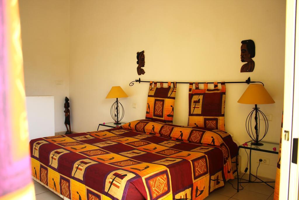 Royal Saly Hotel Buitenkant foto