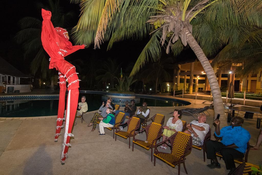 Royal Saly Hotel Buitenkant foto