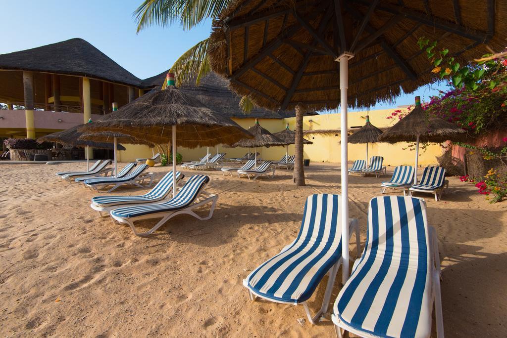 Royal Saly Hotel Buitenkant foto